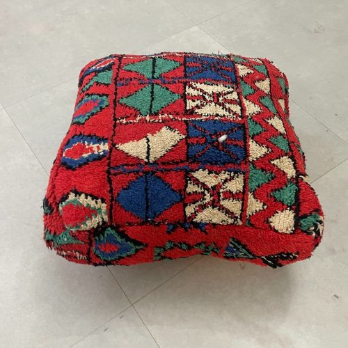 moroccan poufs 5 4cc0b27b 8693 4f56 a4bc 544128d4e4f4