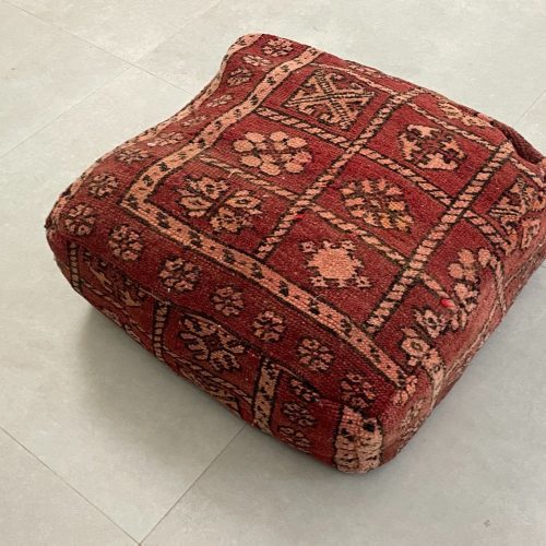 moroccan poufs 5 79124973 d085 4410 ac33 c14aba51f3a0