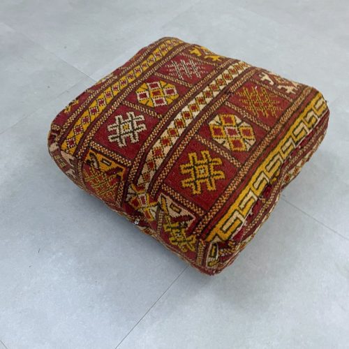 moroccan poufs 5 93785e87 8bcc 4420 a532 37782c593707