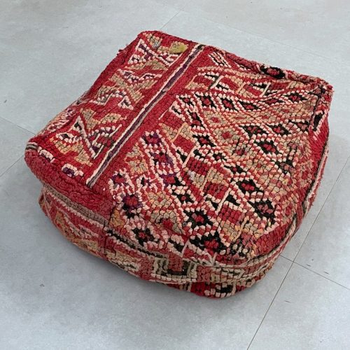 moroccan poufs 5 b3ace446 ffe5 417f bd8f 69dd1ec561c1