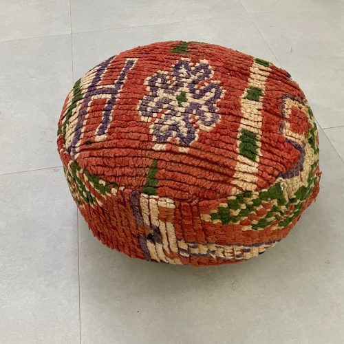 moroccan poufs 5 c186e088 bba5 4ecc ba86 cd84721d7dff