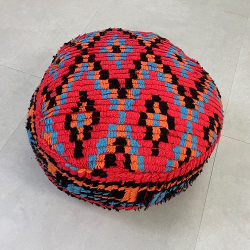 moroccan poufs 5 e3ba9f88 fc21 4209 8f03 6e952dff4686