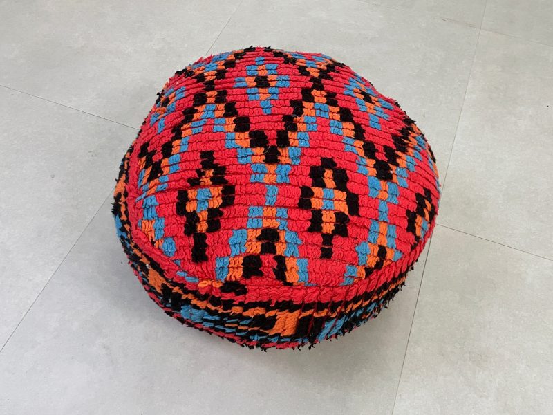 moroccan poufs 5 e3ba9f88 fc21 4209 8f03 6e952dff4686