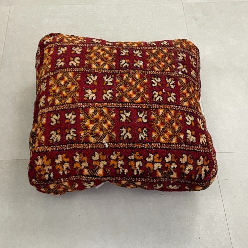 moroccan poufs 5 f878cae4 4c2e 47b4 94b2 201b88b257da