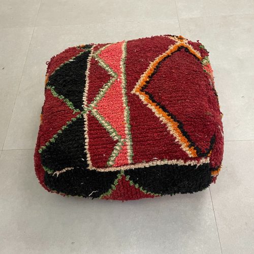 moroccan poufs 6 0666eee2 cfee 49b6 a689 cf391a671592