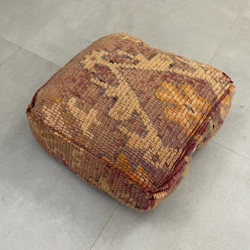 moroccan poufs 6 1cabcaf7 a397 458a b119 5234a92c7c19