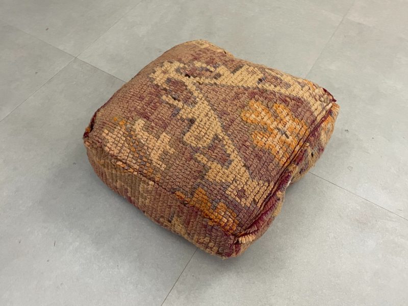 moroccan poufs 6 1cabcaf7 a397 458a b119 5234a92c7c19