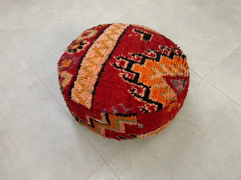 moroccan poufs 6 2e86589a 5827 4cd2 b546 9e4196094424