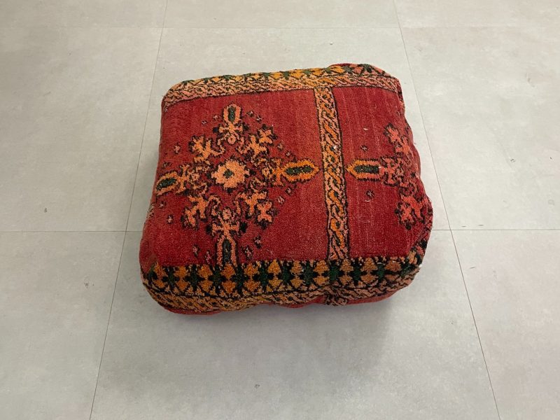 moroccan poufs 6 66102a4a 7c3e 416d 8440 bdb17575ec2a