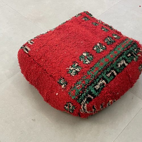 moroccan poufs 6 a154eb9a 2fb8 4f24 b3e8 1969c7118fc4