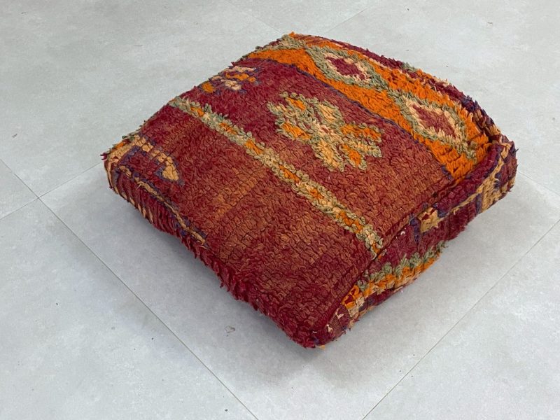 moroccan poufs 7 ee8570b9 8bb1 4cc1 90de 5394ad2bbf3b