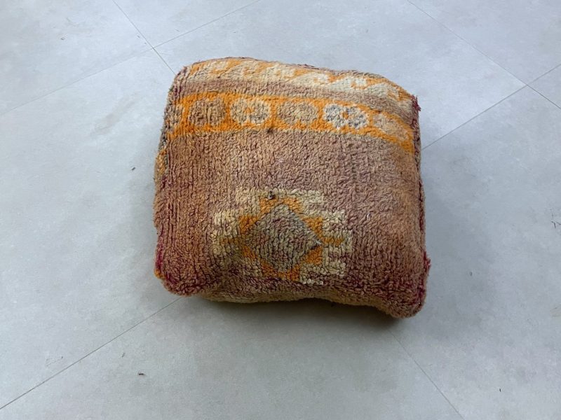 moroccan poufs 9 a9a19cd3 13ee 4307 9be8 e4158c82c036