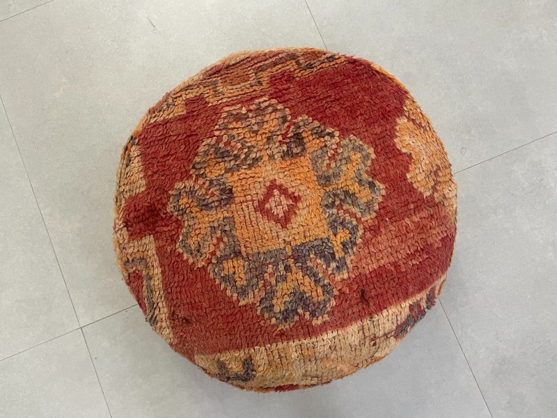 moroccan poufs 9 fbe8c86e 48e3 413d ac56 93c9e2eaf8c4