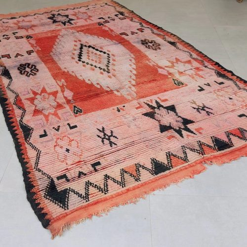 moroccan rug 1 4bb8712f 78fb 42d8 a97e c8daf6d3ff08