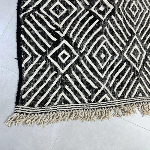 moroccan rug 2 b1f26312 3d85 4638 8152 ad00da669b24