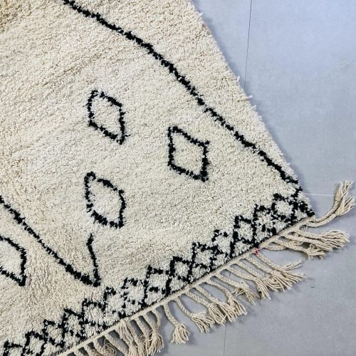 moroccan rug 3 cea25fb1 1eb8 4eed 9297 48317a62741a