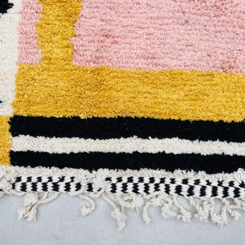 moroccan rug 4 643a660d be5d 4a08 9b35 d940e4e68c7f