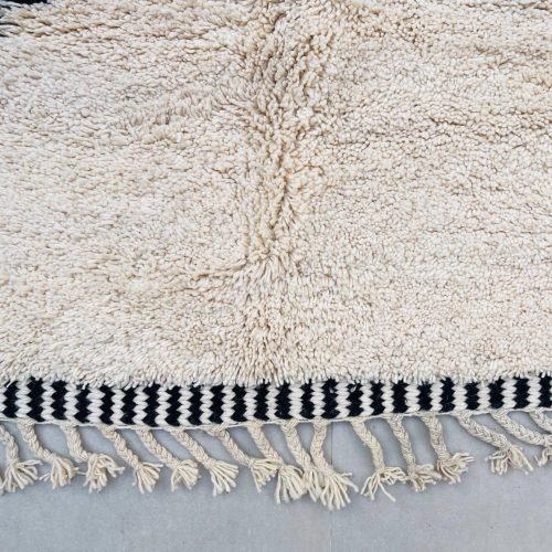 moroccan rug 6 17082fa3 10f9 4503 86f0 cdc8380b17eb