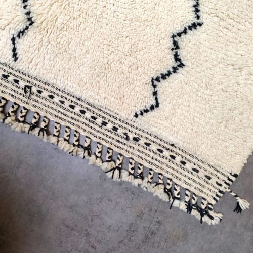 moroccan wool rug 5 e6447558 3574 4c7b b723 fed1faabb78b