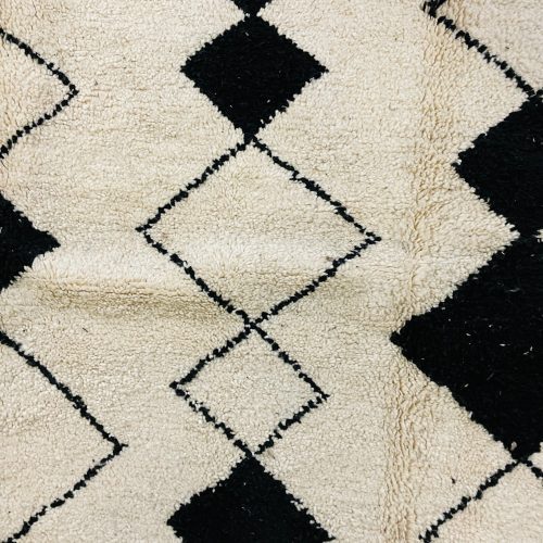 moroccan wool rug 7 deefe406 f928 46cf 8bda f29fb73f14a8