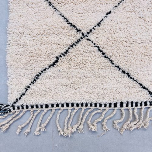 moroccan wool rug 9 a8e15ca7 33dd 4e5f 8168 85802c9d26ee