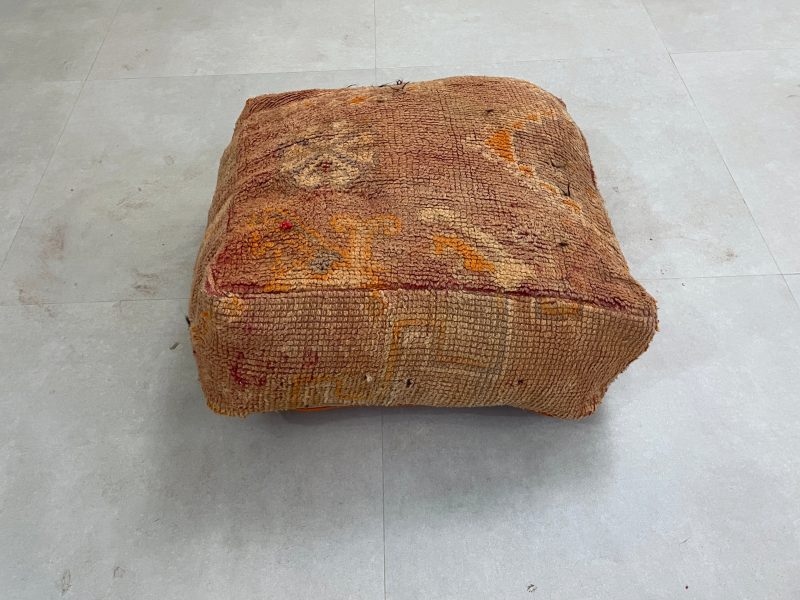 moroccanPouf 1 f68fe8d0 d29d 4dd9 9d61 587fd499b18e