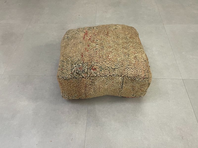 moroccanPouf 3 989160bc 2fc7 45ff 8fe1 598451836b3c 1