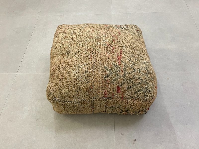 moroccanPouf 4 85b513d2 d482 4bea 8e72 5db2846ef2e0