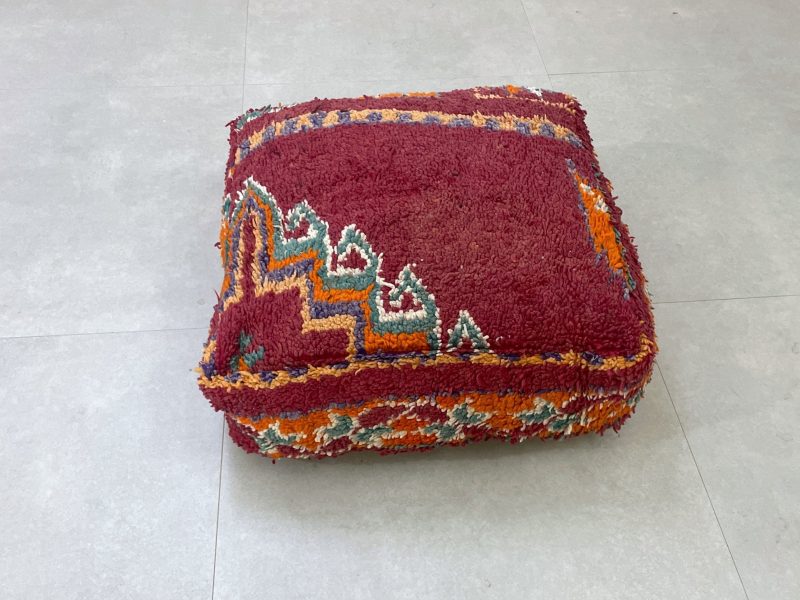 moroccanPouf 8 b578b83f 0580 443d 8bc7 531b51cb1a0f