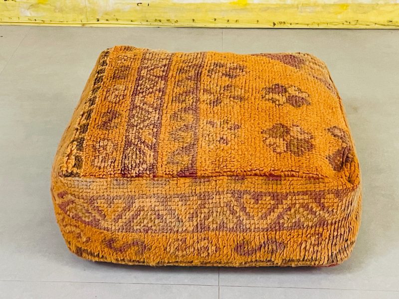 pillow pouf 6 da91057f 7af4 441d b1d4 fcd1204c18e7