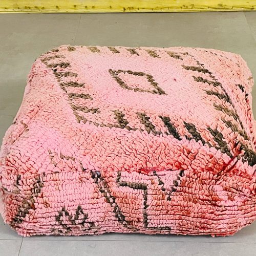 pouf rug 2 265af7d7 a4cd 4764 9cce 3a93f734f4ea