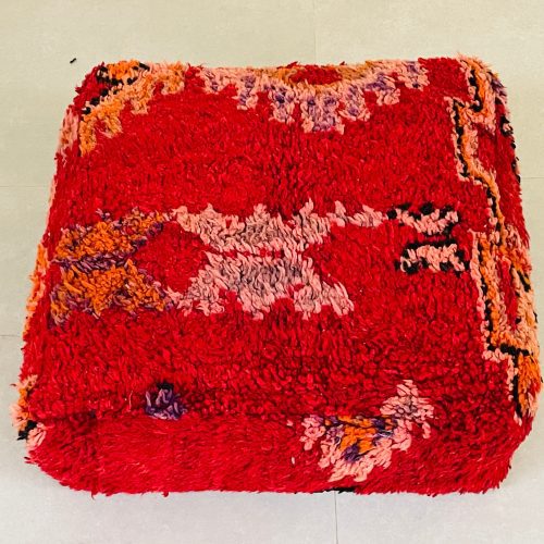 red pouf 2 149441f7 a161 44ef 9c26 952dee9cc49a