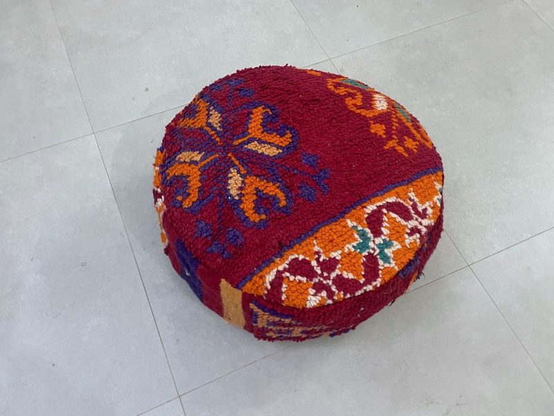 round pouf 5