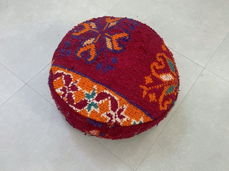 round pouf 6