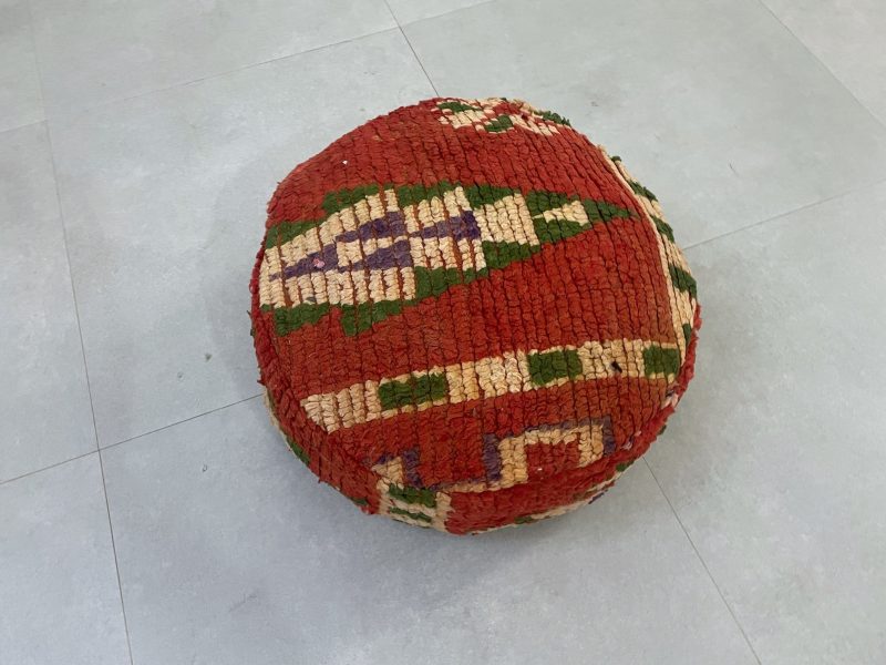 round pouf 7 046f98f6 896b 44df 8e69 167e94798064