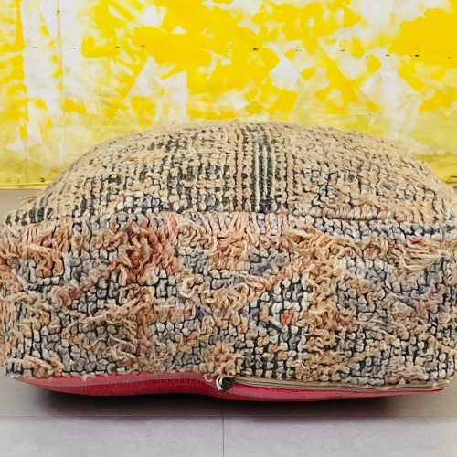 rug pouf 2