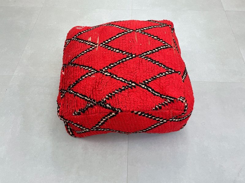 throw pillow 8 4a0cb197 e346 43f0 b168 51386817e683