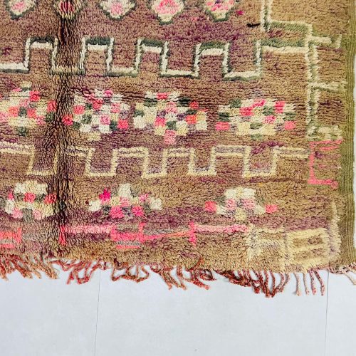 vintage rug 116