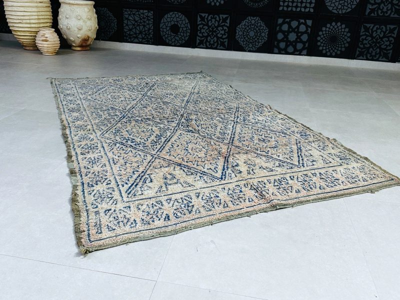 vintage rug 1 fc8086f5 d5bd 4233 842b b72dc97563ff