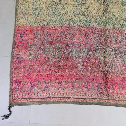 vintage rug 2 a6d565bf ae6c 4ed1 af6c ccd0c3fe1ff0