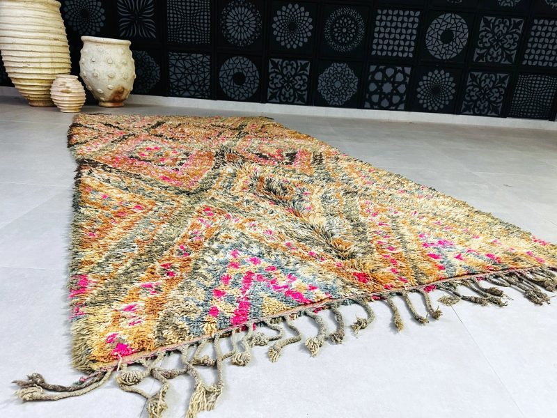 vintage rug 2 c6ab4330 805c 4886 8f49 a5332f27942c