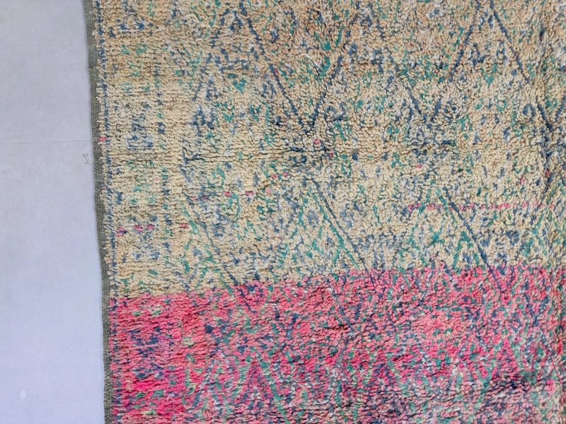 vintage rug 3 404155c5 3b07 4589 82fa 3cf91a162ef0