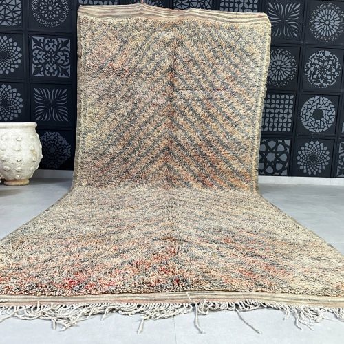 vintage rug 5 040dc8f4 d46e 40fd b899 f3ae08dad5fe