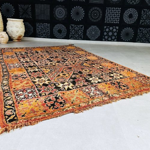 vintage rug 6 a065918f cee7 4421 a711 db86638b4b17