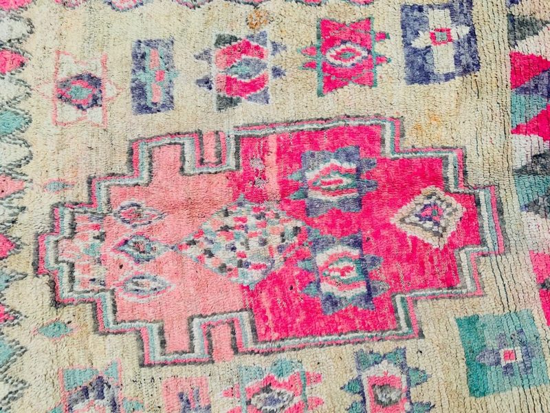 vintage rug 7 4c844899 b5f3 4b0a bdd8 e4526c3befc4