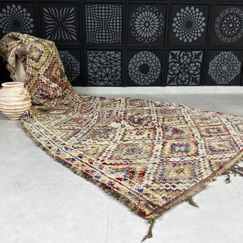 vintage rug 8 8e894c08 5a43 43fe 85d6 f8acd56f154f