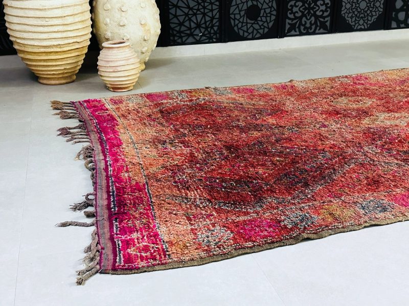 vintage rug 8 eb5621a2 0901 4d60 8227 8b77f6ff6059