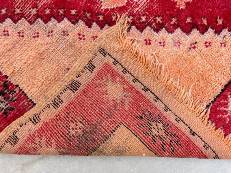 vintage rug 9 b6c0b67b 110a 4342 8e06 88ff2e050a1e